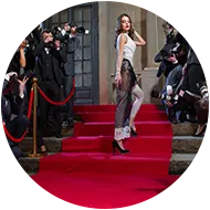 LE TAPIS ROUGE, ELEMENT FONDAMENTAL EN VIP